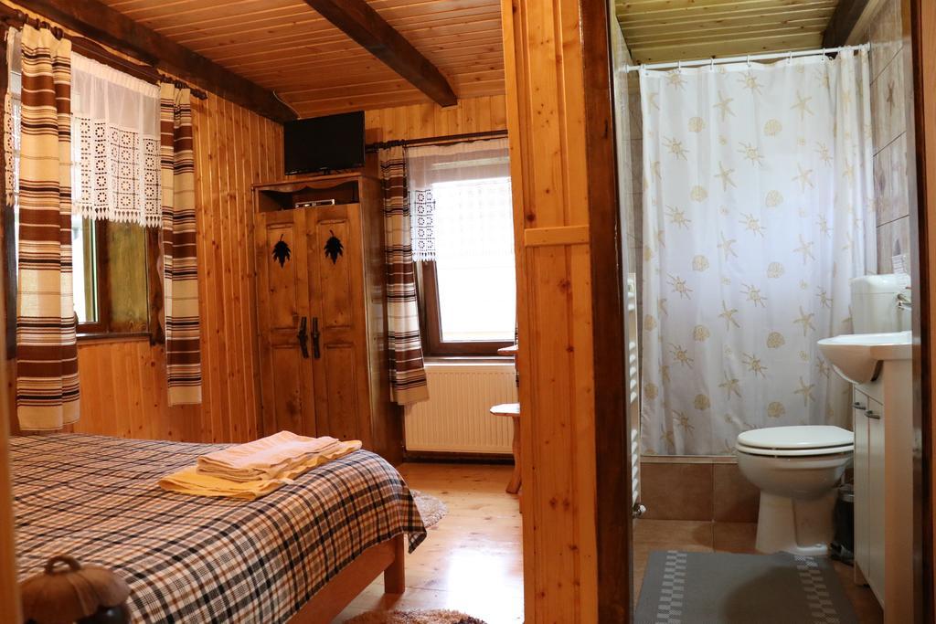 ホテル Casa Bunicii Costeşti エクステリア 写真